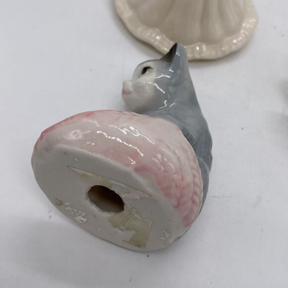 Vintage Japan Lot of 4 Collectible Figurines Ceramic & Porcelain Miniatures - Picture 6 of 11